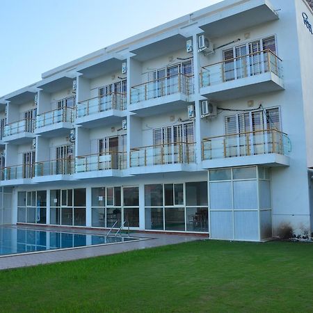 Nilaya Beach Resort Alibág Kültér fotó
